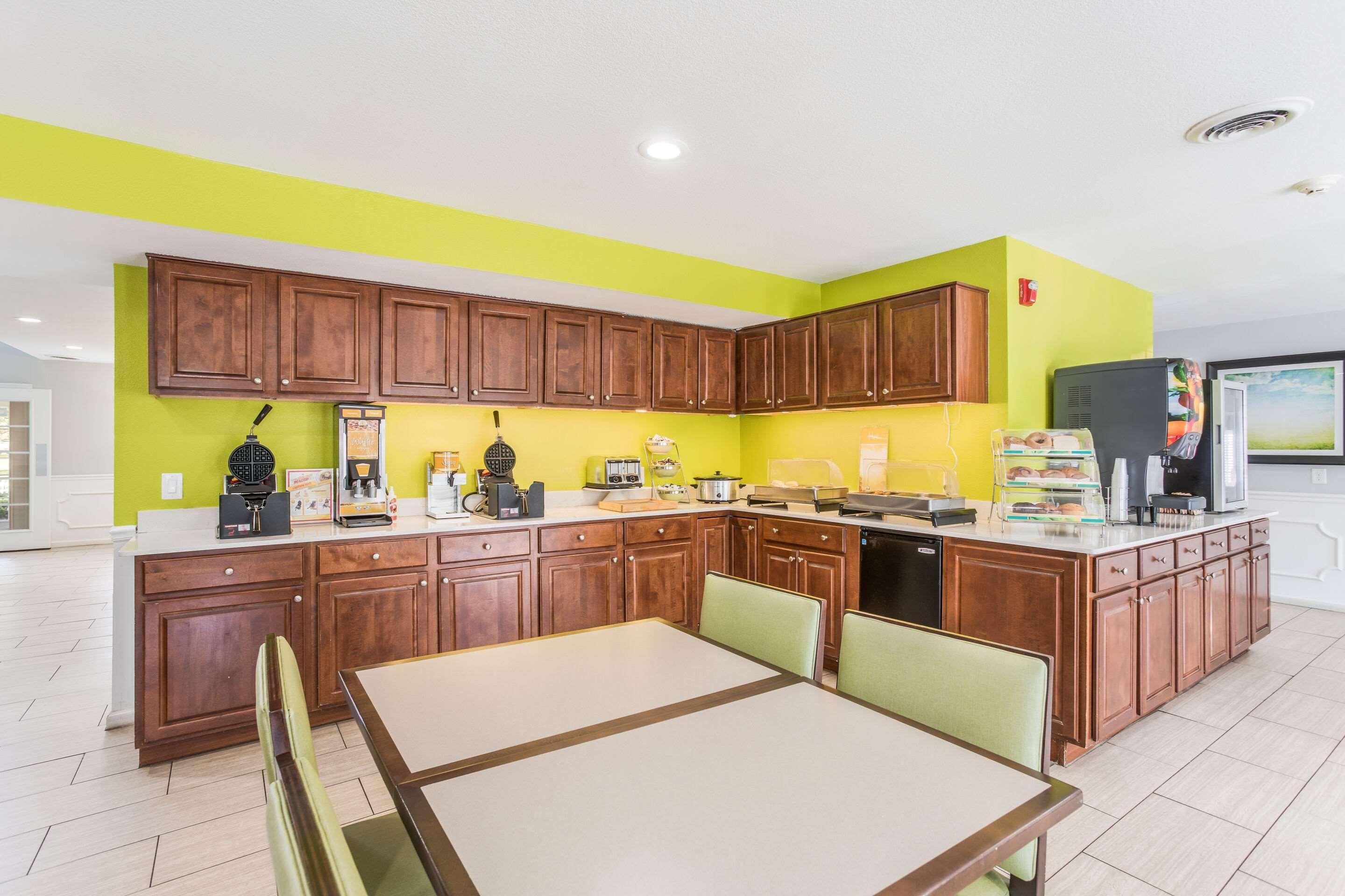 Inn Quality Gallatin-nashville Metro 2*