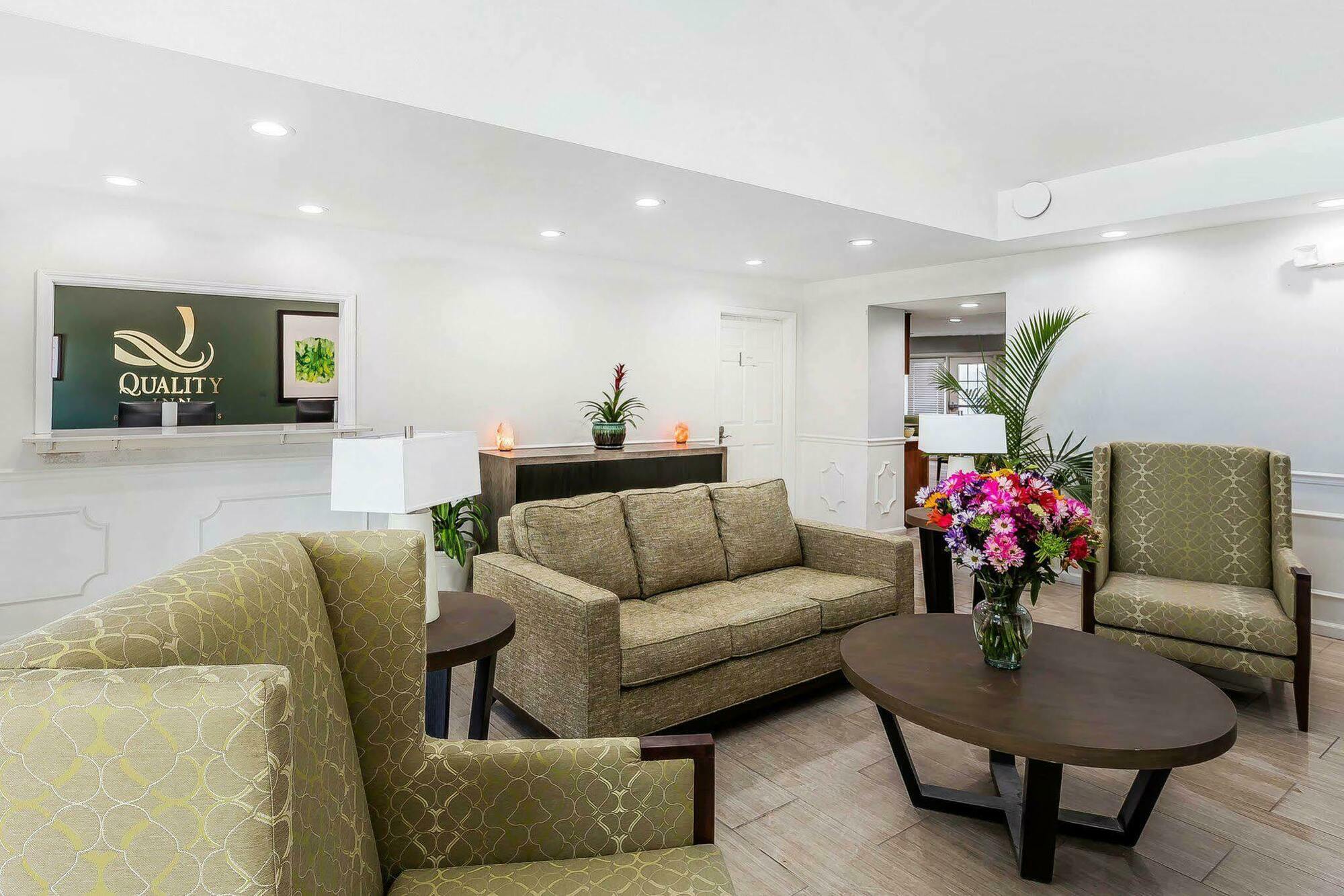 Inn Quality Gallatin-nashville Metro